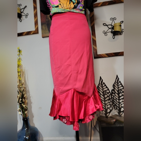 Ruffle skirt - Picture 1 of 2